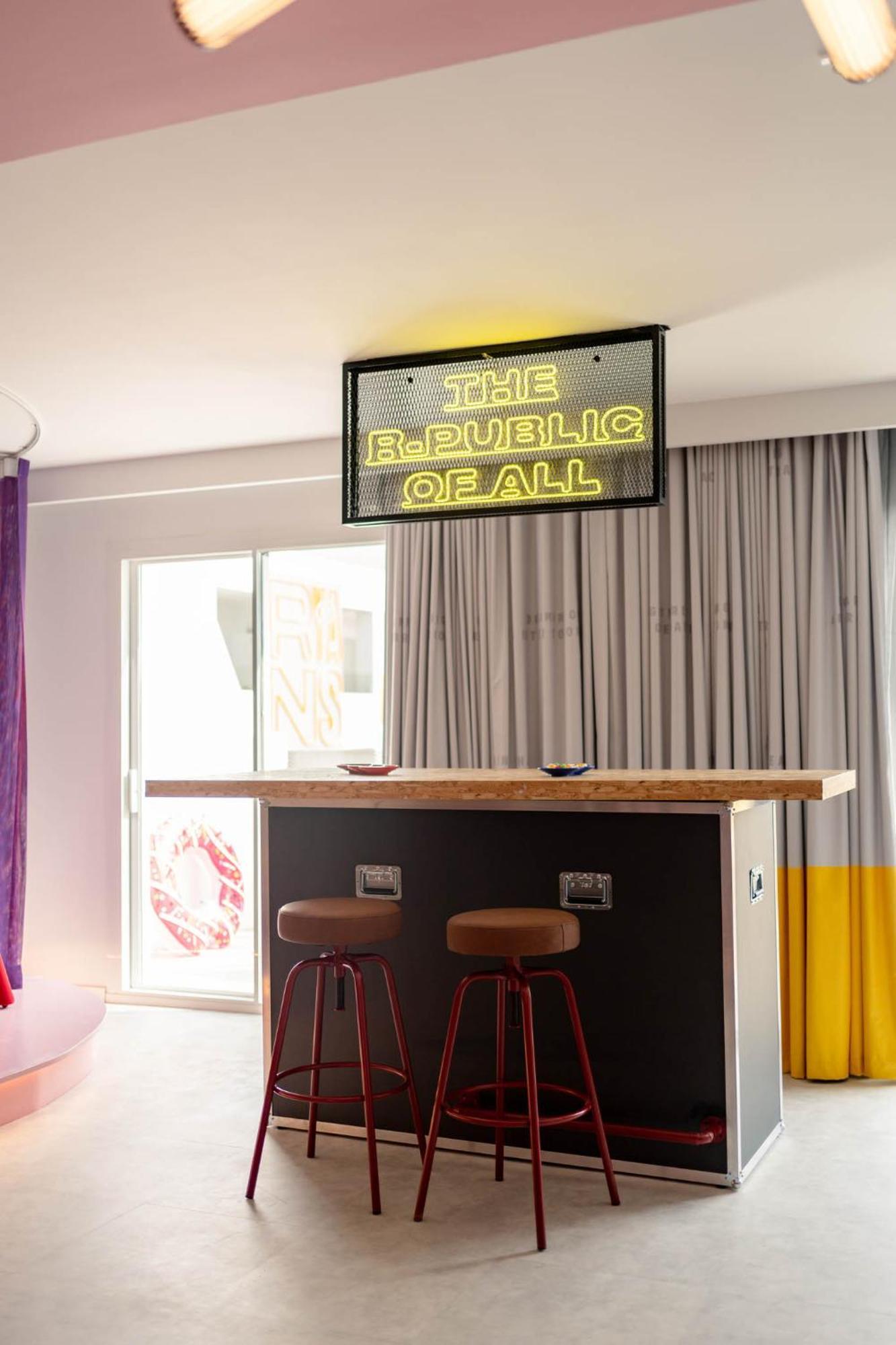 Ryans Lolas - Adults Only San Antonio Abad Exterior foto