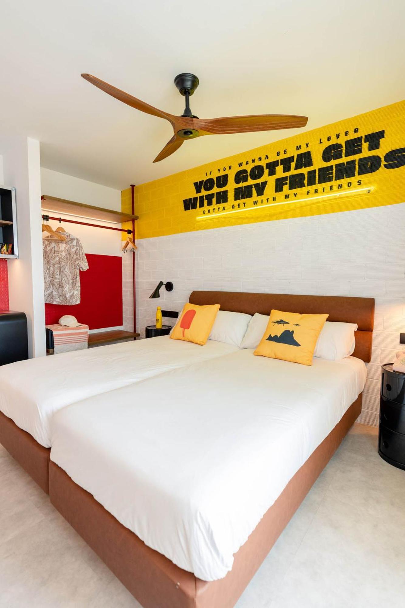 Ryans Lolas - Adults Only San Antonio Abad Exterior foto